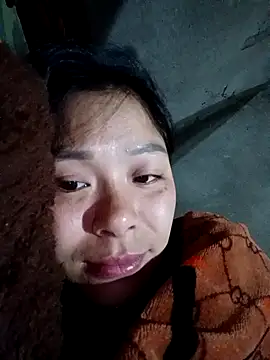 Lyla john online show from February 2026 06:22:01 AM