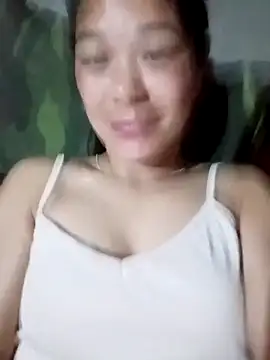 Lyla john online show from February 2026 12:25:01 AM