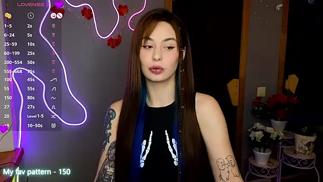 Snapshot of Miss_Fortuna chatting on November 2025 12:49:02 PM Miss Fortuna online show from November 2025 12:49:02 PM