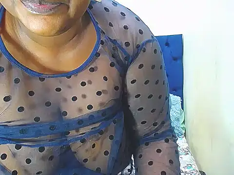 BMWWWXXX online show from December 2025 10:21:02 AM