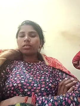 Veshali Love143 online show from November 2025 11:40:01 PM