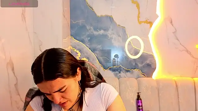 Vany Lu Tx online show from November 2025 01:10:01 PM