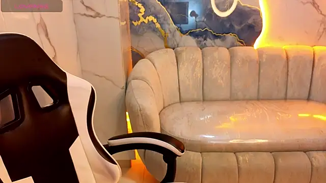 Vany Lu Tx online show from November 2025 01:10:02 PM