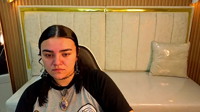 Vany Lu Tx online show from December 2025 01:17:04 PM