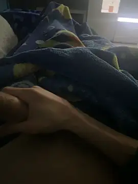 Snapshot of groschibre40100 chatting on February 2026 01:21:01 AM groschibre40100 online show from February 2026 01:21:01 AM