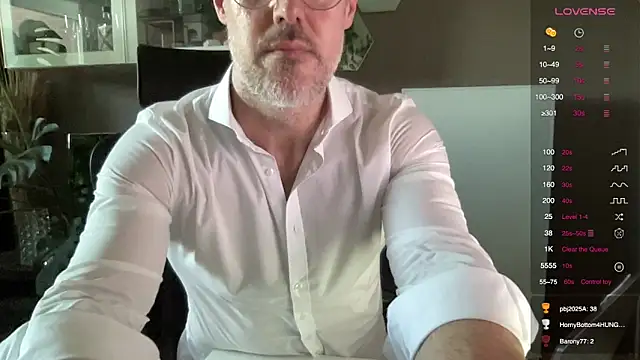 the new fit rubinho online show from April 2026 06:19:01 AM