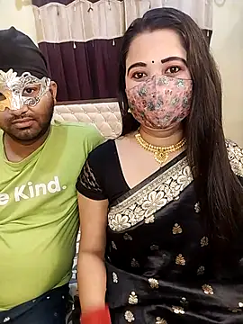 Snapshot of HOT-MONA-JI chatting on November 2025 05:28:02 PM HOT-MONA-JI online show from November 2025 05:28:02 PM