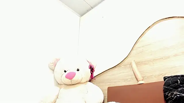 Snapshot of AMARA_BRUNET chatting on November 2025 12:59:03 PM AMARA BRUNET online show from November 2025 12:59:03 PM