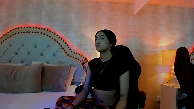 Snapshot of EllaEvanz chatting on December 2025 07:31:01 PM EllaEvanz online show from December 2025 07:31:01 PM