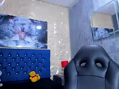 ElanGiraldo online show from March 2026 10:21:02 PM