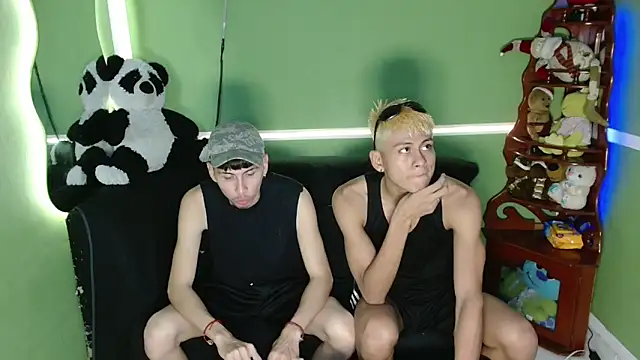 Snapshot of Kurt_williams1 chatting on December 2025 01:02:02 AM Kurt williams1 online show from December 2025 01:02:02 AM