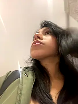 Katherinm online show from November 2025 07:27:01 PM