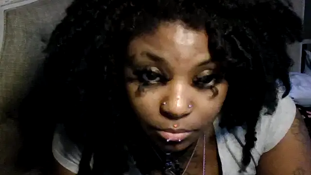 Snapshot of Dusaa_ chatting on November 2025 06:34:01 PM Dusaa online show from November 2025 06:34:01 PM