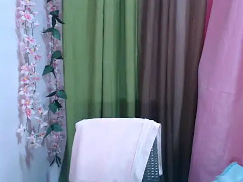 Snapshot of Pinaysel_beauty26 chatting on January 2026 01:38:02 PM Pinaysel beauty26 online show from January 2026 01:38:02 PM