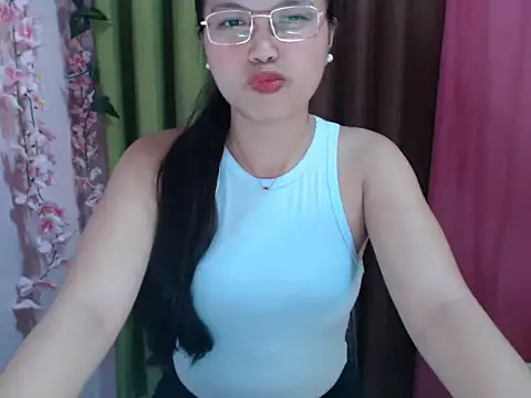 Snapshot of Pinaysel_beauty26 chatting on February 2026 12:15:01 PM Pinaysel beauty26 online show from February 2026 12:15:01 PM