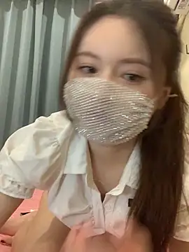 Snapshot of hoho-is chatting on May 2026 11:18:02 AM hoho-is online show from May 2026 11:18:02 AM