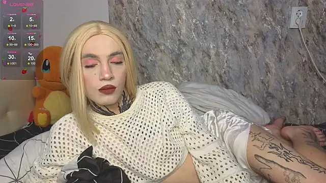 Snapshot of 1lola4ka chatting on November 2025 07:07:01 AM 1lola4ka online show from November 2025 07:07:01 AM