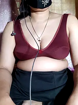 Snapshot of HotGirl23231 chatting on April 2026 09:24:01 AM HotGirl23231 online show from April 2026 09:24:01 AM