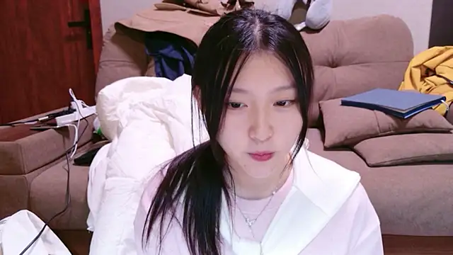 Snapshot of ZhaoZhaoDaWang chatting on November 2025 12:59:02 PM ZhaoZhaoDaWang online show from November 2025 12:59:02 PM