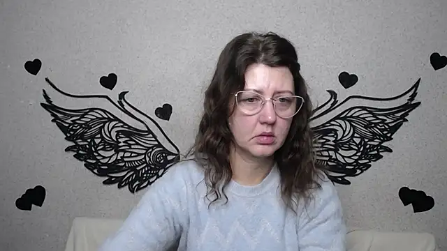 Snapshot of RoseHille chatting on February 2026 06:01:01 AM RoseHille online show from February 2026 06:01:01 AM