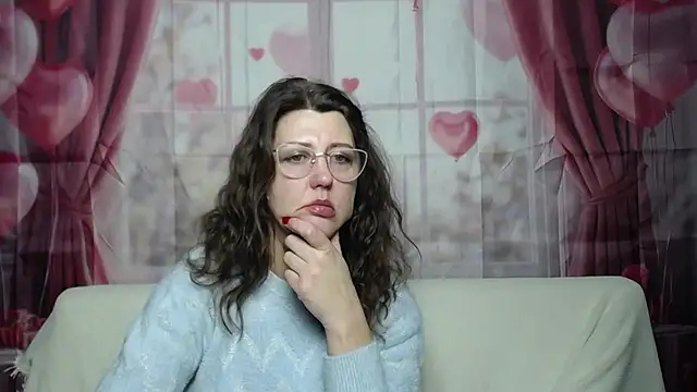 Snapshot of RoseHille chatting on February 2026 03:16:02 PM RoseHille online show from February 2026 03:16:02 PM