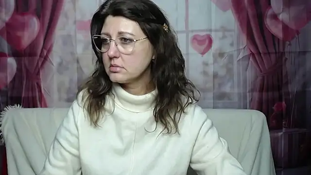 Snapshot of RoseHille chatting on February 2026 03:18:02 PM RoseHille online show from February 2026 03:18:02 PM