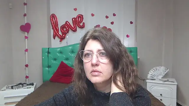 Snapshot of RoseHille chatting on February 2026 06:58:02 AM RoseHille online show from February 2026 06:58:02 AM