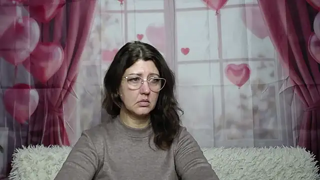 Snapshot of RoseHille chatting on March 2026 06:15:01 AM RoseHille online show from March 2026 06:15:01 AM