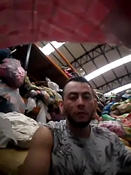 Snapshot of Cami131025 chatting on March 2026 12:33:02 PM Cami131025 online show from March 2026 12:33:02 PM