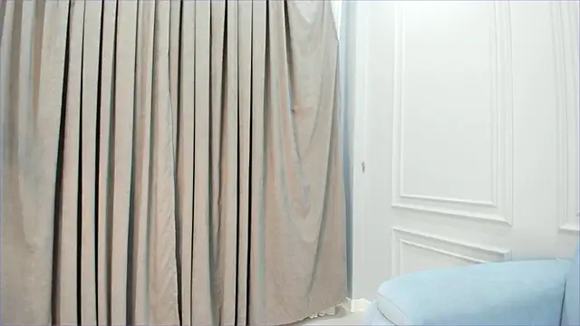 Snapshot of rose_hitakayama chatting on November 2025 12:36:01 AM rose hitakayama online show from November 2025 12:36:01 AM