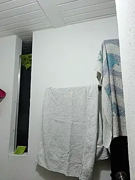 Little-Sammy online show from November 2025 10:07:02 PM