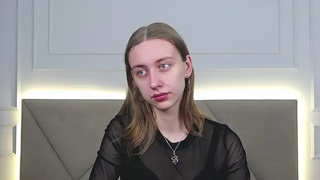 RachaelCute online show from December 2025 04:50:01 AM