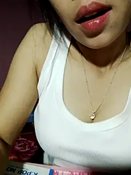 Snapshot of Cloud-wh chatting on November 2025 05:34:01 AM Cloud-wh online show from November 2025 05:34:01 AM