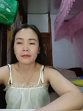 Snapshot of Feeling-hot chatting on May 2026 02:12:01 PM Feeling-hot online show from May 2026 02:12:01 PM