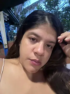 diamore3377 online show from April 2026 11:13:02 PM