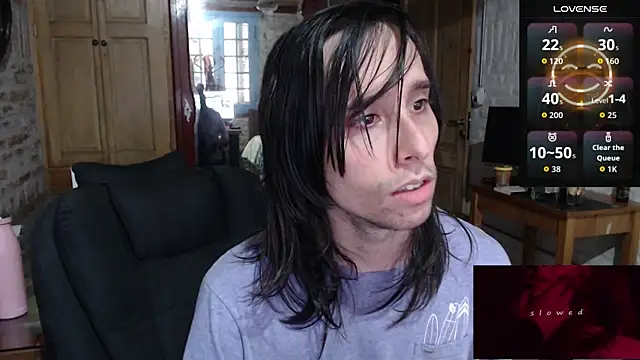 Snapshot of CaramelToy chatting on November 2025 04:07:01 PM CaramelToy online show from November 2025 04:07:01 PM