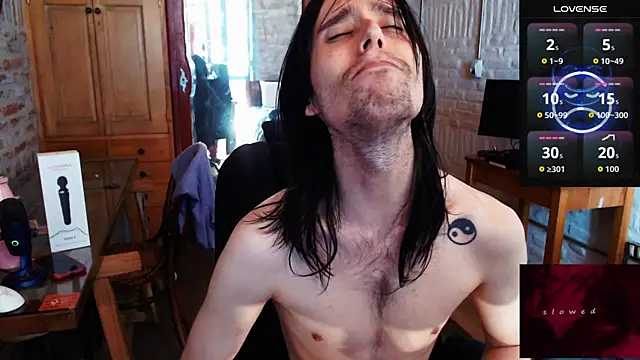 Snapshot of CaramelToy chatting on November 2025 04:06:01 PM CaramelToy online show from November 2025 04:06:01 PM