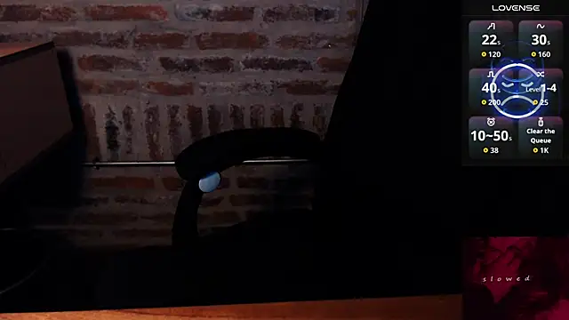 Snapshot of CaramelToy chatting on January 2026 05:43:02 AM CaramelToy online show from January 2026 05:43:02 AM