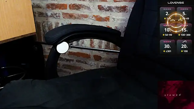 Snapshot of CaramelToy chatting on January 2026 08:52:01 AM CaramelToy online show from January 2026 08:52:01 AM