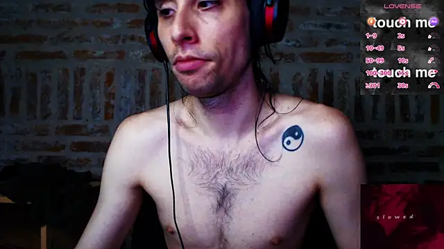 Snapshot of CaramelToy chatting on January 2026 06:19:01 AM CaramelToy online show from January 2026 06:19:01 AM