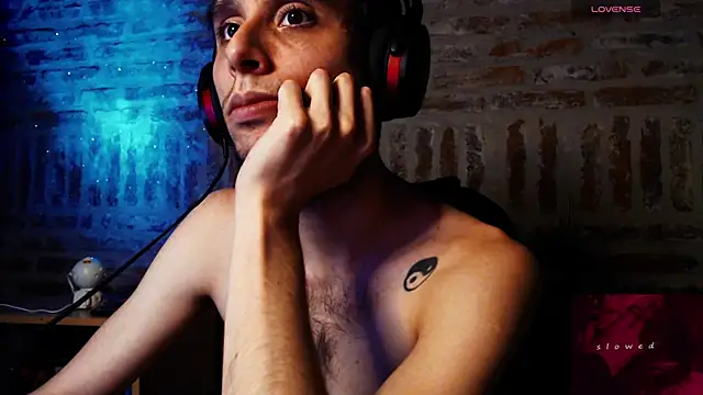 CaramelToy online show from March 2026 04:07:02 AM