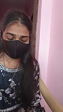 Iamyourdarling online show from November 2025 06:13:02 AM