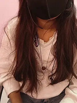 Iamyourdarling online show from November 2025 09:20:02 AM