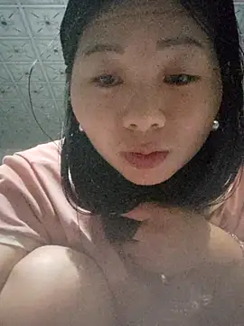 Snapshot of vangkt-cute chatting on November 2025 10:43:02 AM vangkt-cute online show from November 2025 10:43:02 AM