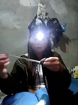 Snapshot of vangkt-cute chatting on November 2025 03:12:02 PM vangkt-cute online show from November 2025 03:12:02 PM