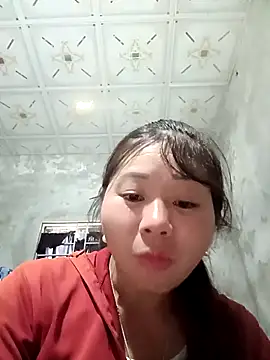 Snapshot of vangkt-cute chatting on December 2025 03:55:01 AM vangkt-cute online show from December 2025 03:55:01 AM