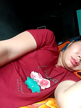 Snapshot of vangkt-cute chatting on April 2026 02:17:02 AM vangkt-cute online show from April 2026 02:17:02 AM