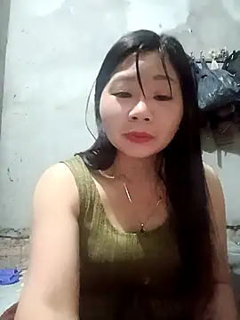 Snapshot of vangkt-cute chatting on May 2026 08:15:02 PM vangkt-cute online show from May 2026 08:15:02 PM