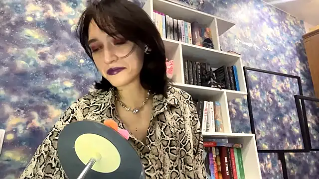 JamieRosten online show from November 2025 12:09:02 PM