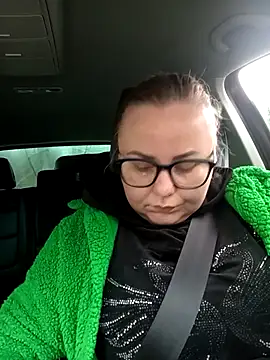 Moumy girl online show from November 2025 06:46:02 AM